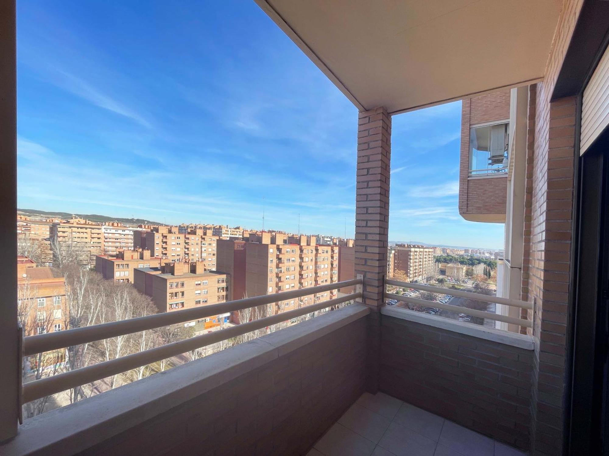 Apartamentos El Pilar Suites 3000 Zaragoza Exterior foto